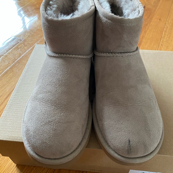 Neon Uggs - Picture 3 of 6